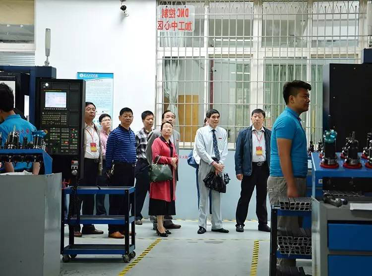 说明: http://net.xmxc.com/pgw/fy2015/UploadFile/image/20170427/20170427221812801280.jpg
